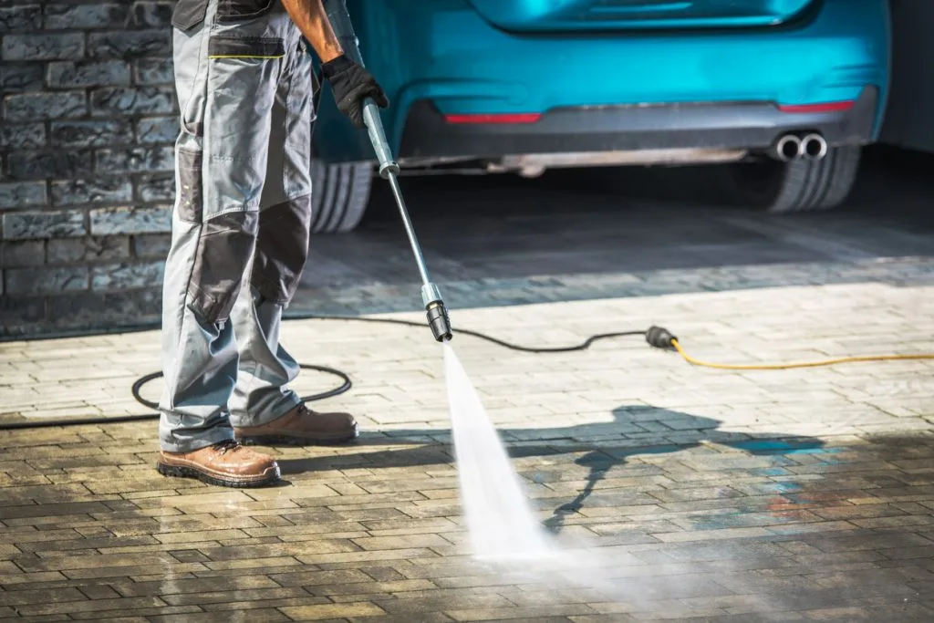 How to pressure wash a driveway