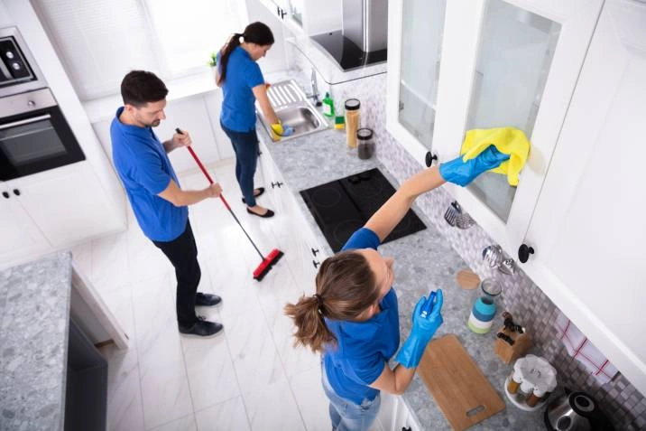 What Does a Basic House Cleaning Include?