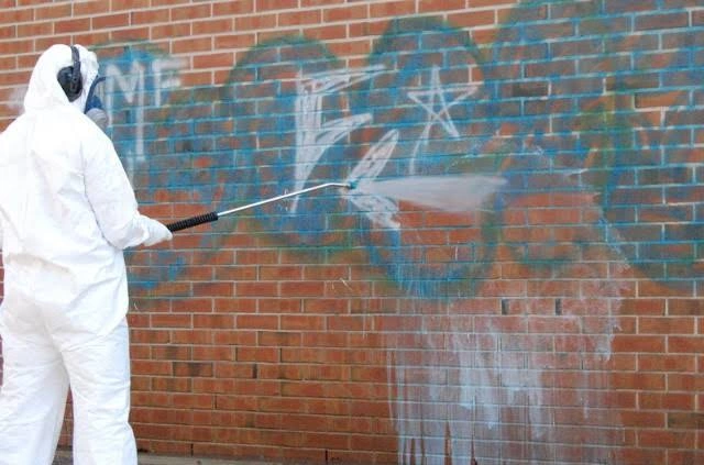 can pressure washing remove graffiti​