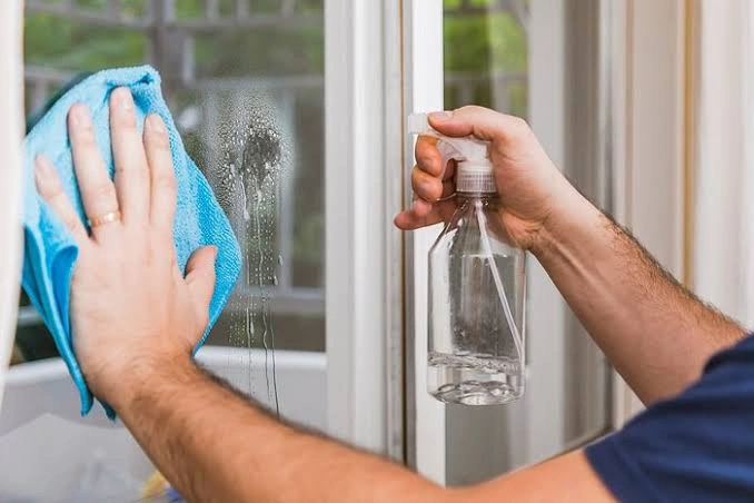 what is the best homemade window cleaning solution