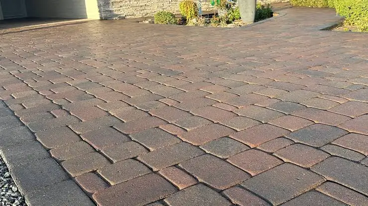 How to Remove Stains From Pavers