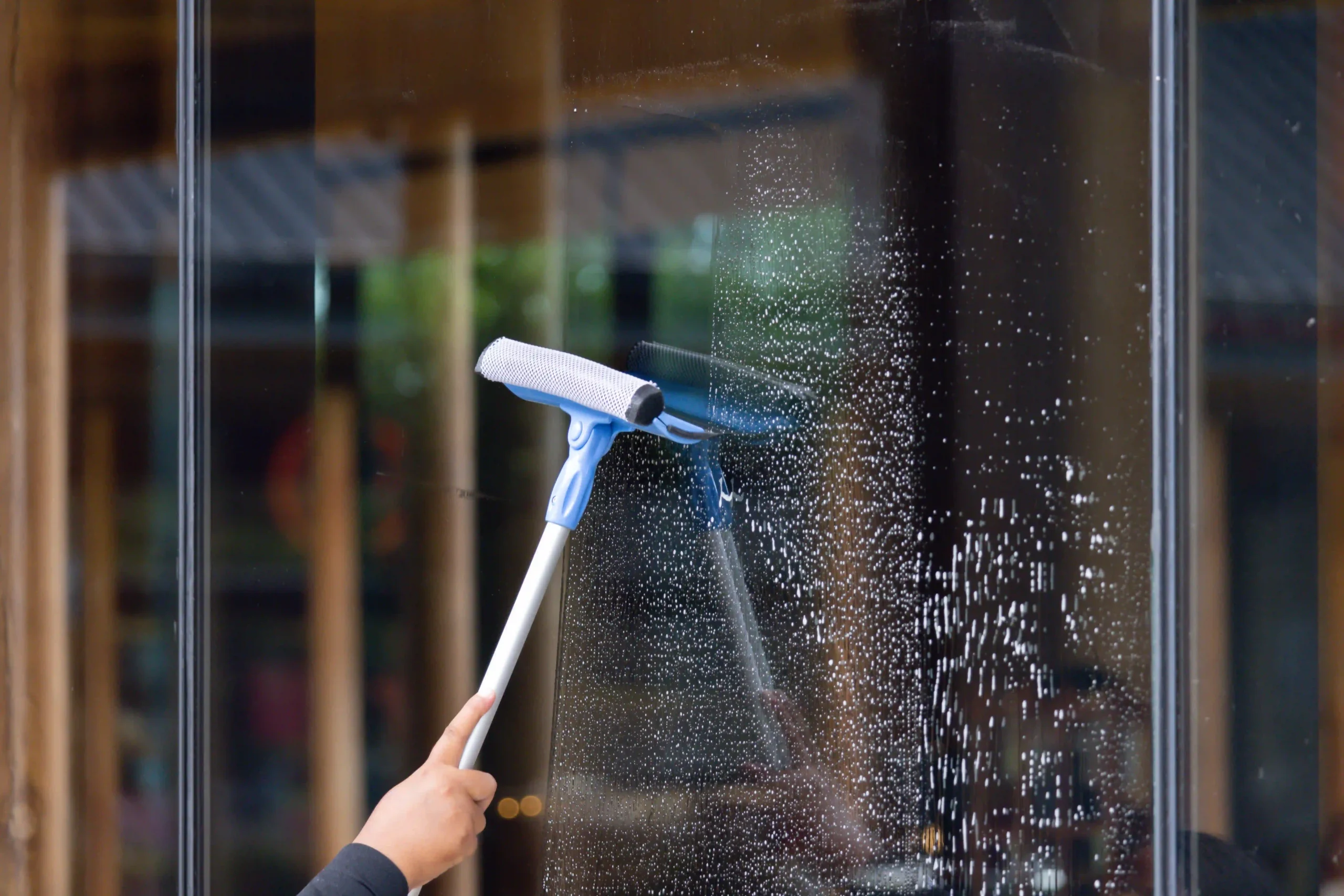 How to Clean Windows Streak Free