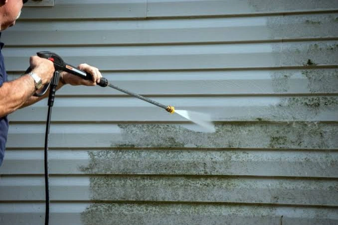 Can You Power Wash Vinyl Siding